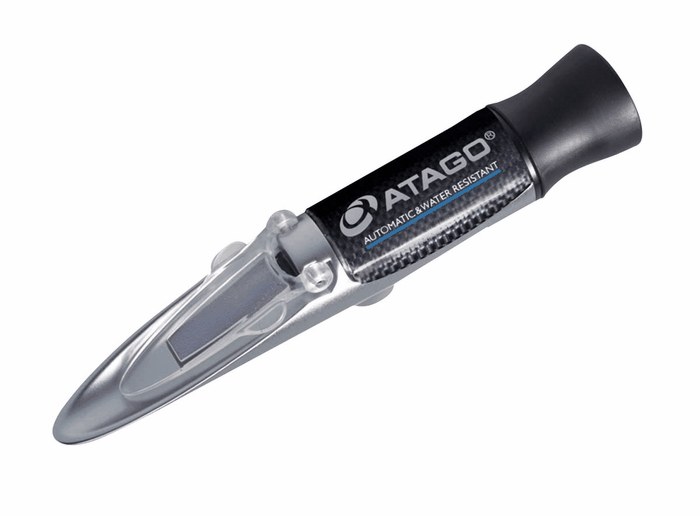 Atago Handheld Refractometer 58 0 to 90 0 Brix ATC IP65 from Cole-Parmer