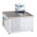 12117_00.jpg - 6-liter <i>Standard Digital Controller</i> Low-Profile Refrigerated/Heated Circulating Bath, 120VAC